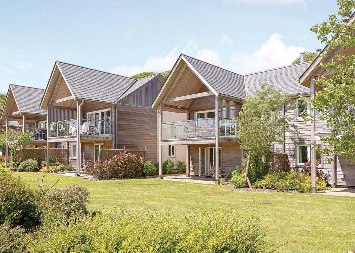 Swandown Lodges Chard Exterior photo