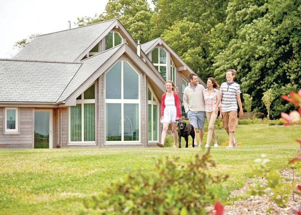 Swandown Lodges Chard Exterior photo