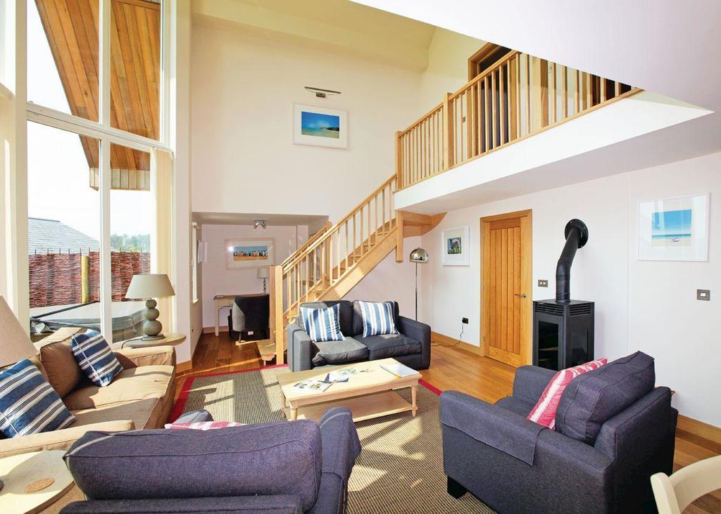 Swandown Lodges Chard Exterior photo