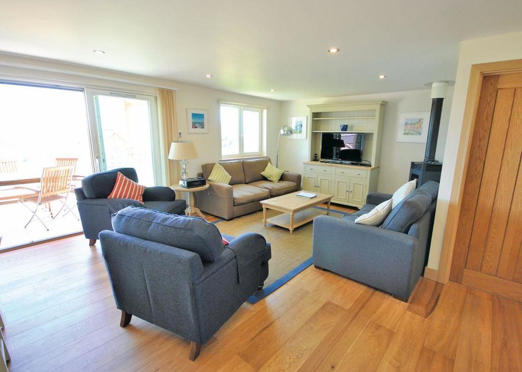 Swandown Lodges Chard Exterior photo